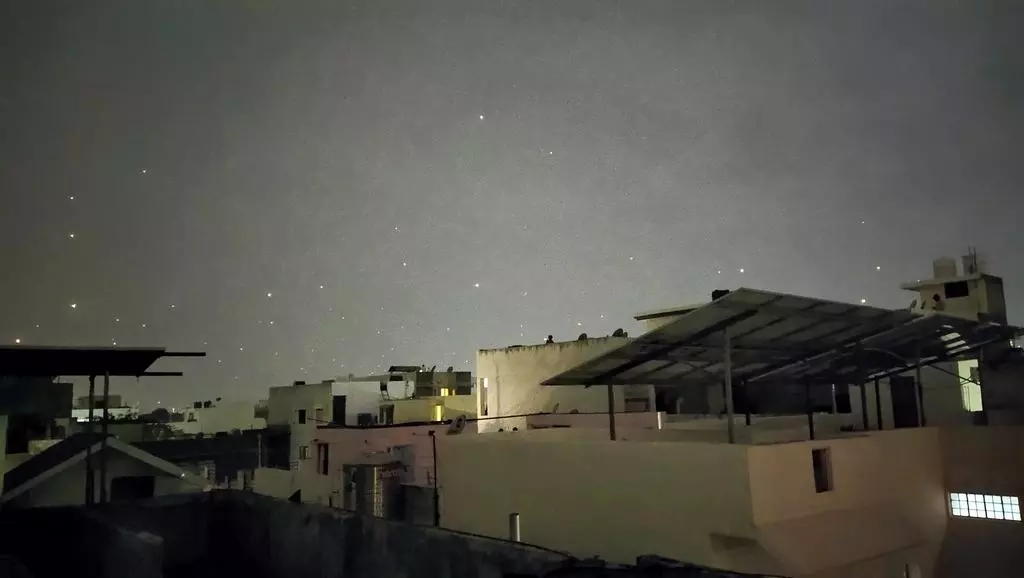 Global warming-induced slow winds turn kite-flying killjoy