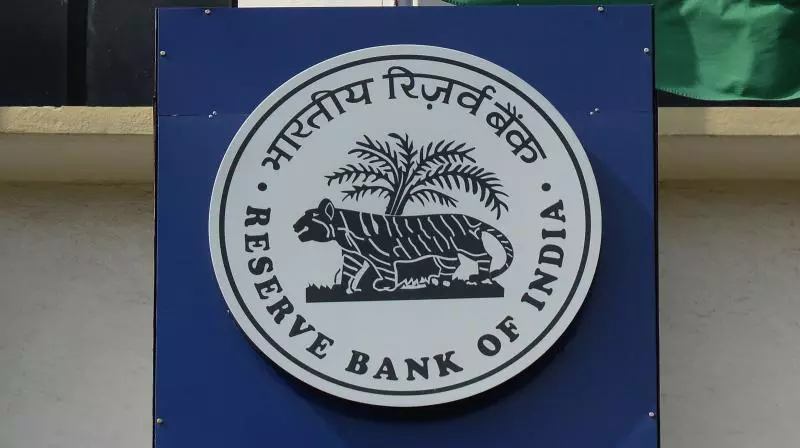 Give Customers Choice to Select Credit Card Network: RBI