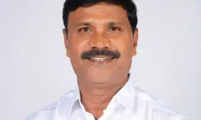 Ministers Meet with Corrupt Babus, Says BJP Ministers Meet with Corrupt Babus, Says BJP