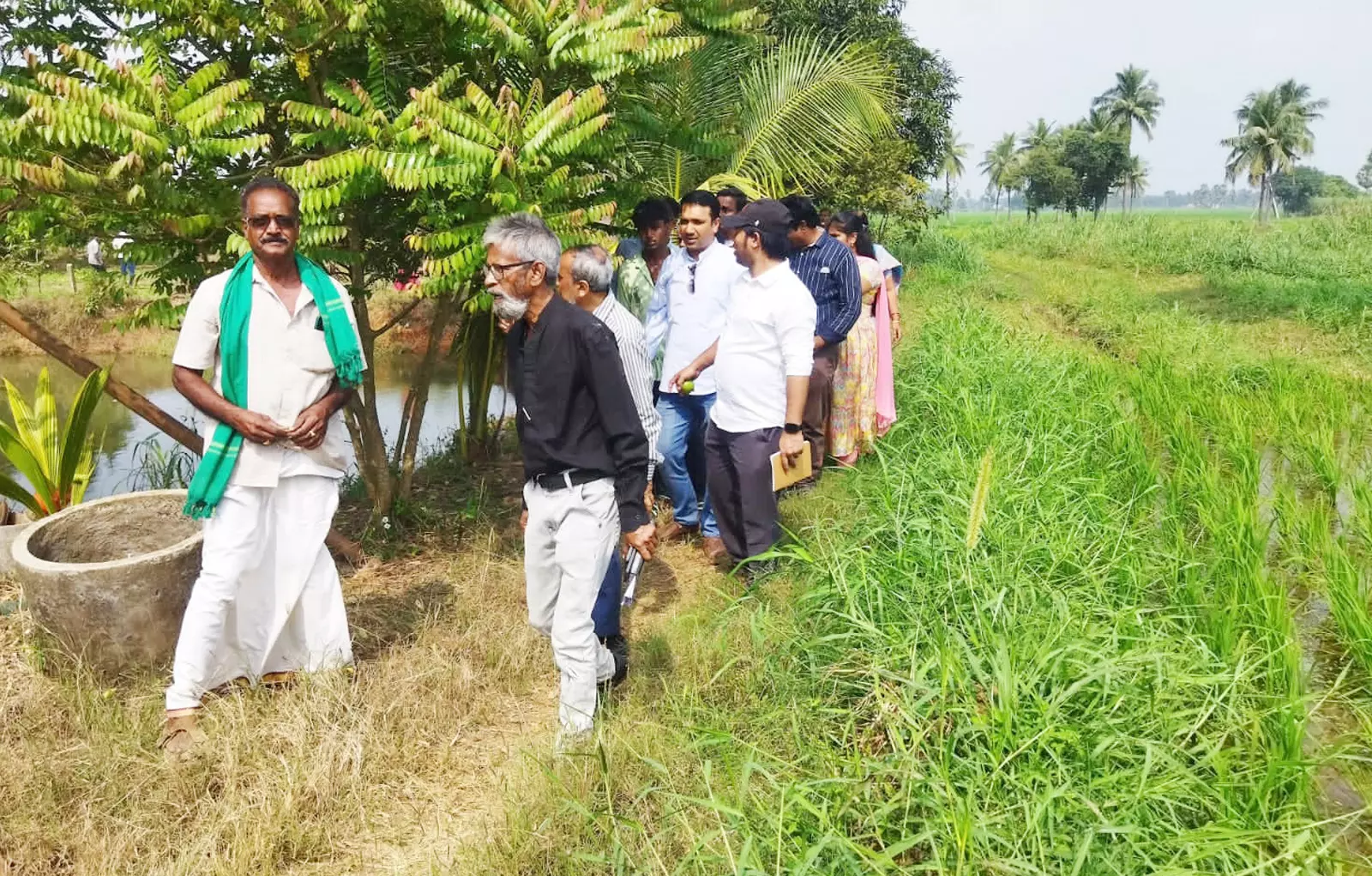 Bangladesh team visits farmers in Eluru district
