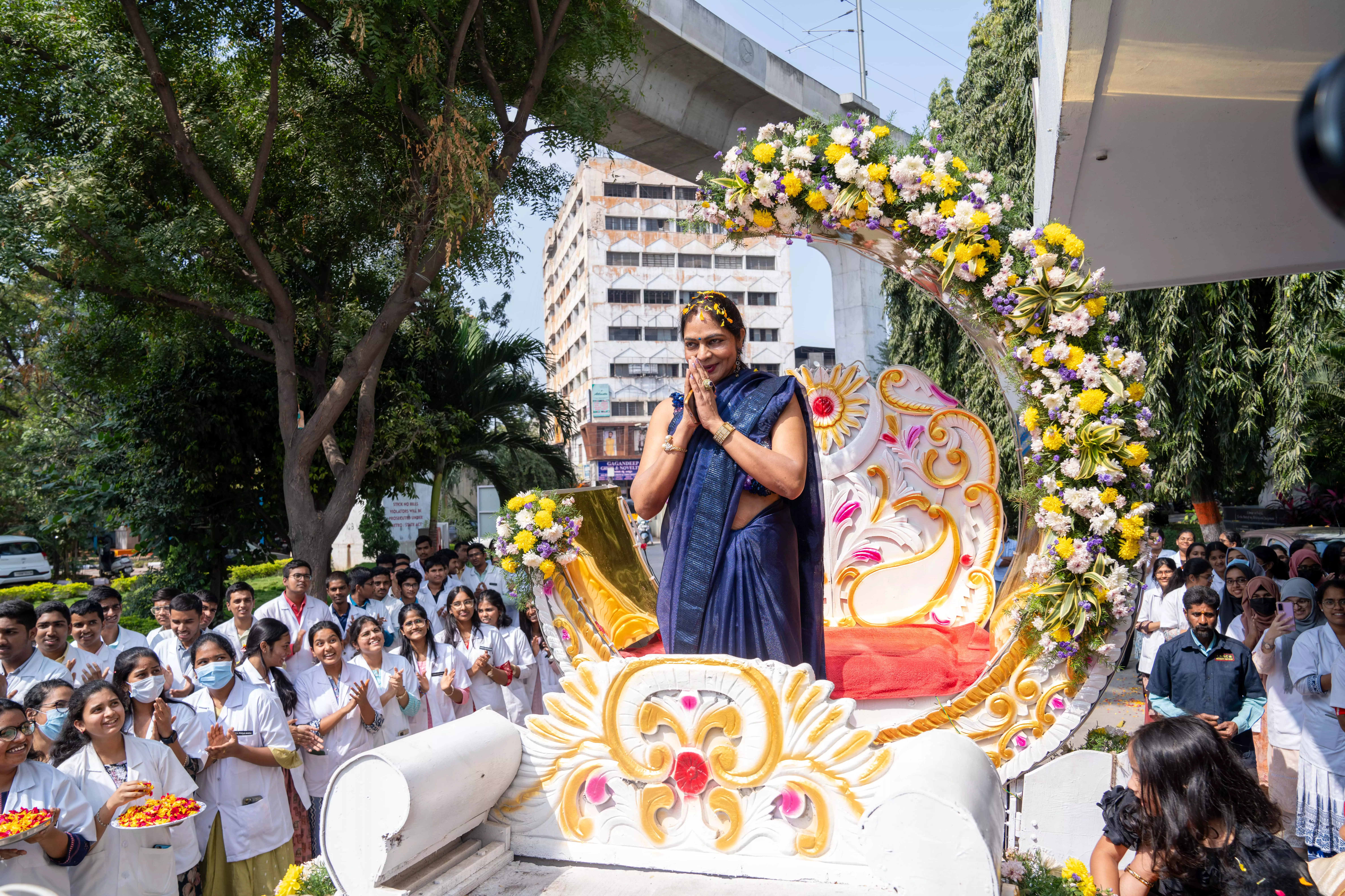 OMC Bids Tearful Adieu to Principal OMC Bids Tearful Adieu to Principal