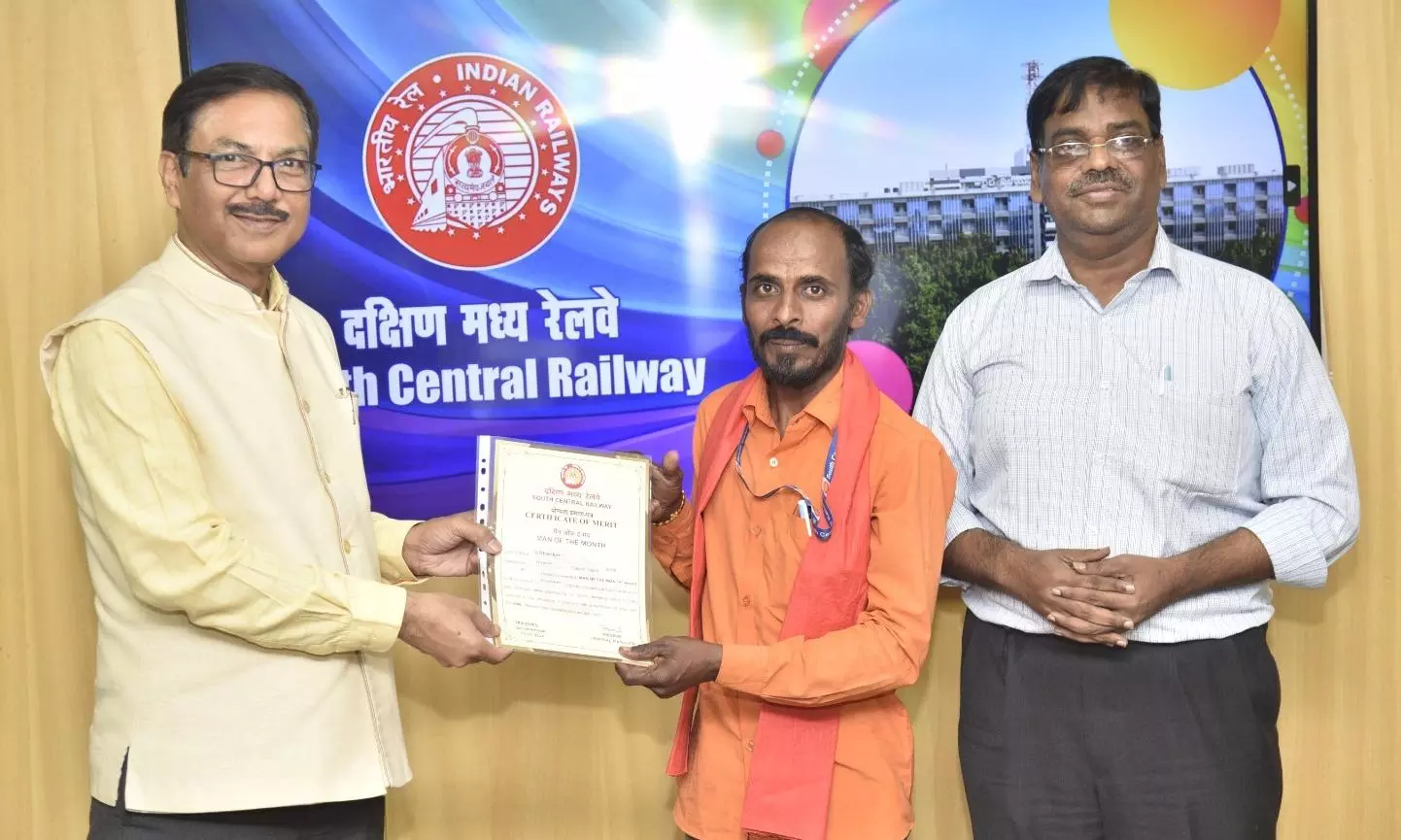 75-year-old passenger flags off Punya Kshetra Yatra train 75-year-old passenger flags off Punya Kshetra Yatra train