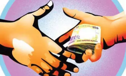 ACB Catches GST Officer Red-handed In Srikakulam