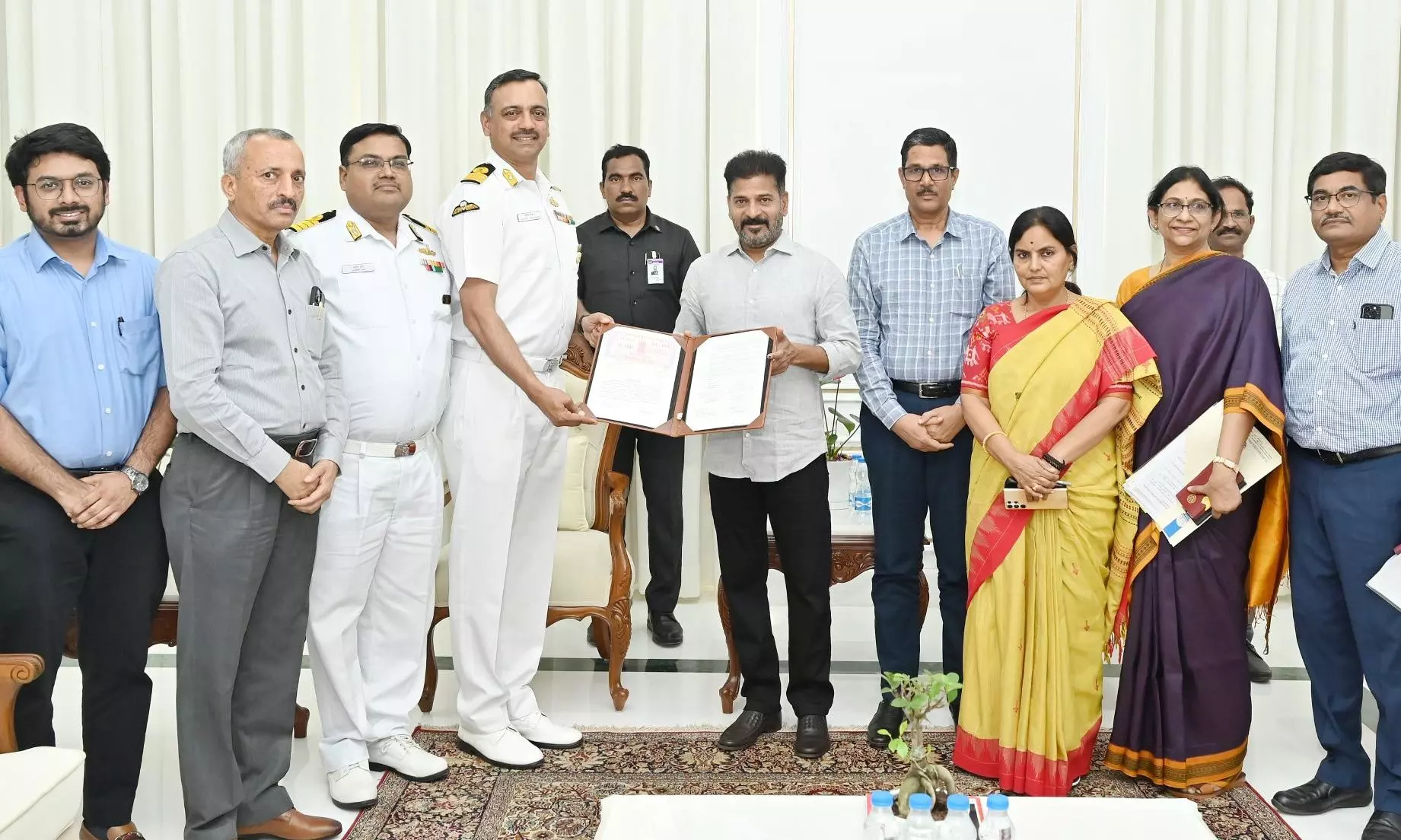 TS, Navy ink pact for VLF centre in Vikarabad