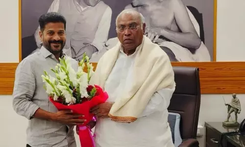 Kharge, Revanth to prep up Congress for LS polls, to address BLAs in LB Stadium