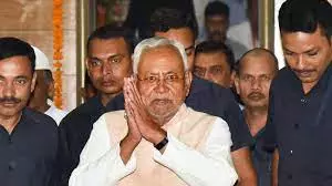 Nitish Kumar Mulls Alliance Shift, Grand Alliance Disarray