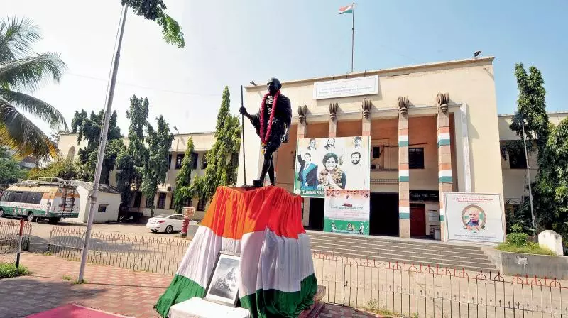Parties Celebrate Republic Day At Their Headquarters