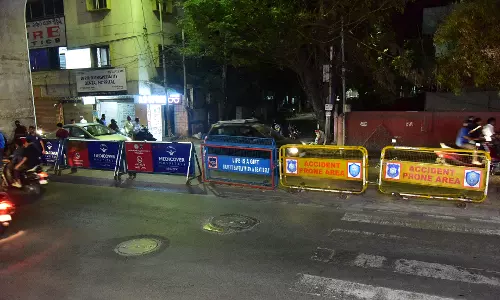 Blockage of U-Turns and Smaller Roads Make Commuters’ Lives Difficult