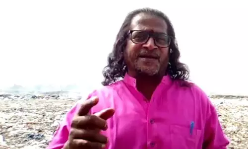 Dusarlpaudi Ramana Raju observes relay fast with National Flag