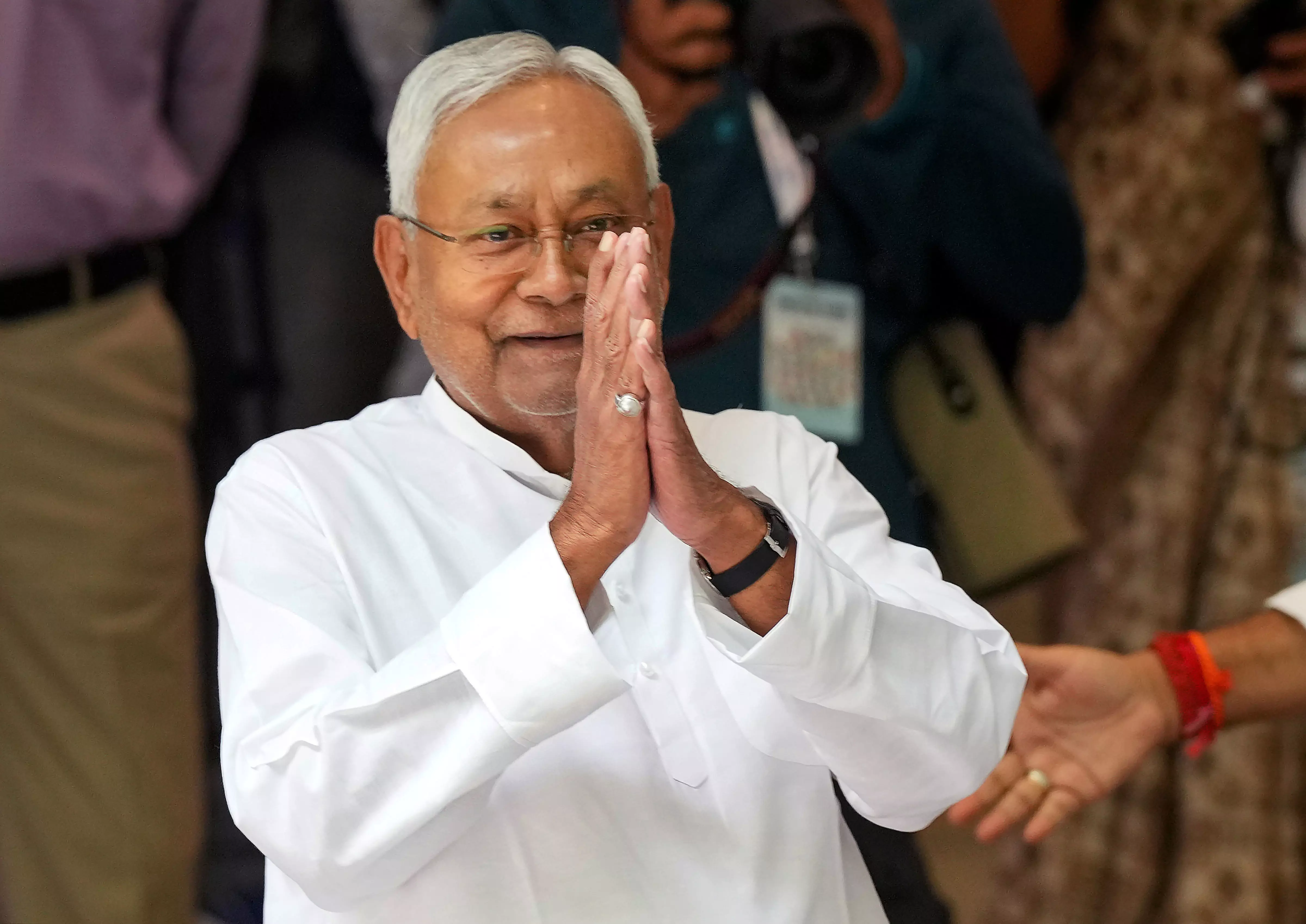 DC Edit | Nitish’s new flip-flop shows up democracy in poor light DC Edit | Nitish’s new flip-flop shows up democracy in poor light