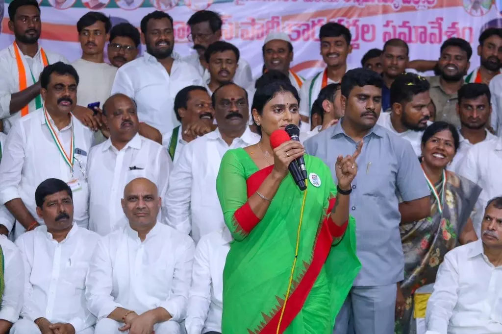 Jagan, Babu Obey BJP: Sharmila Jagan, Babu Obey BJP: Sharmila