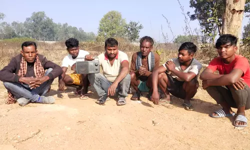 Radio Bulletin Helps Chhattisgarh Villagers Avoid Elephant Conflict