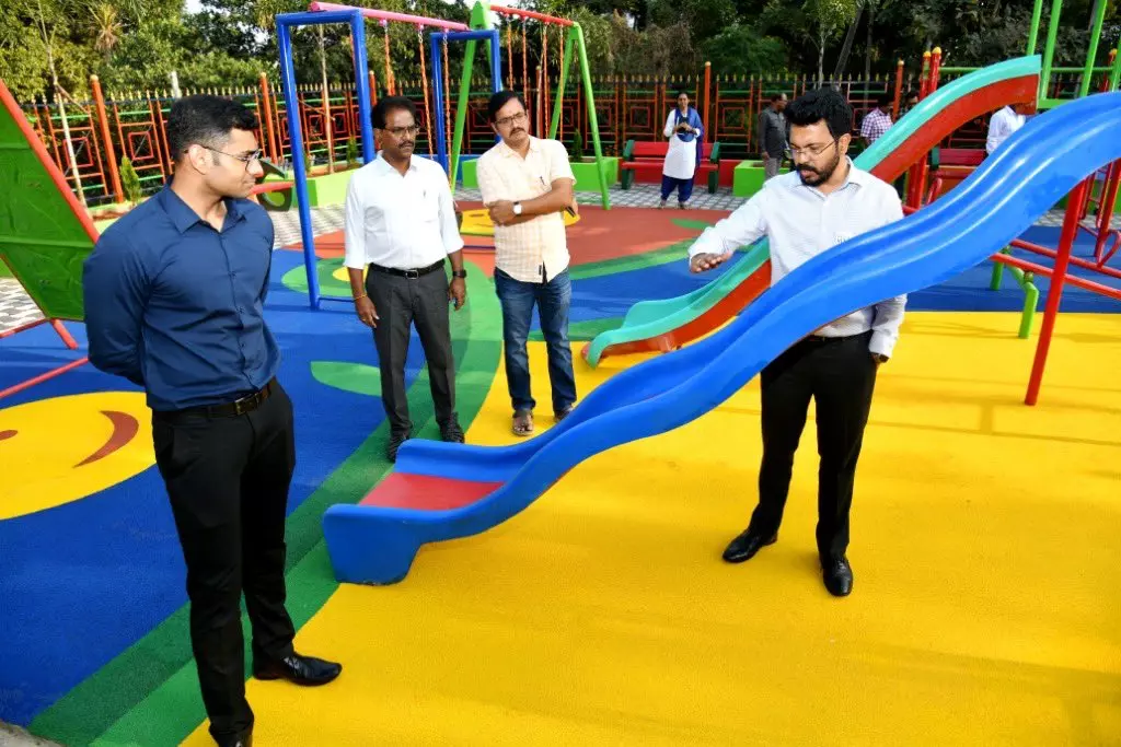 Visakhapatnam Prepares For Milan-2024 With Beach Beautification Drive