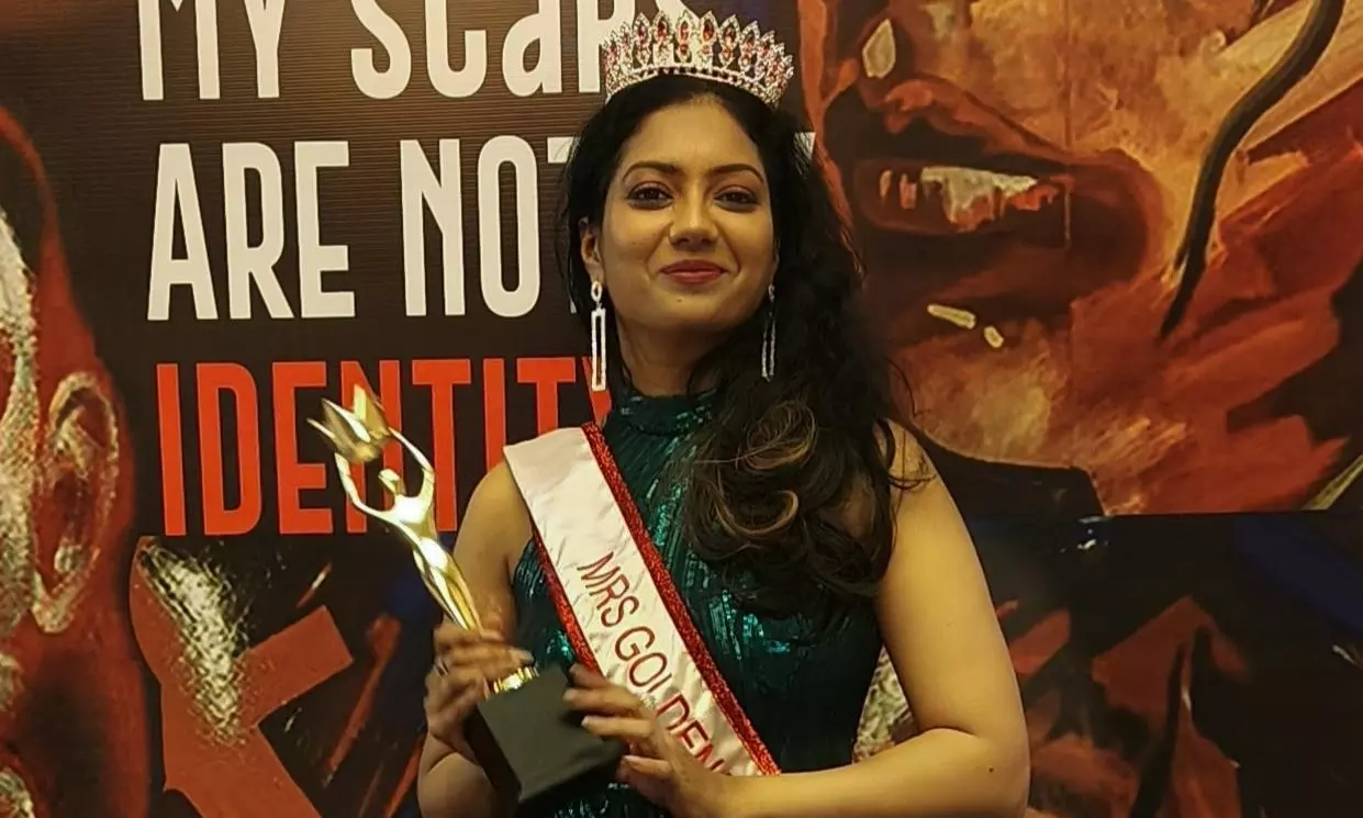 Radhika Naidu Wins Mrs. Golden Face of Hyderabad Title Radhika Naidu Wins Mrs. Golden Face of Hyderabad Title