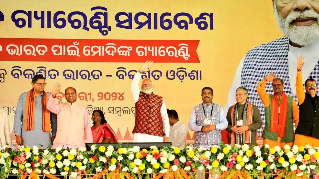 Modi attacks Congress in Odisha, silent on BJD Modi attacks Congress in Odisha, silent on BJD