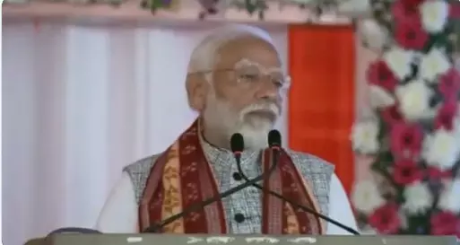 Vintage Congress at play, says Modi