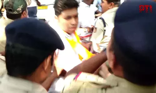 Separate nation remark: BJP workers protest outside Cong MP D K Sureshs residence