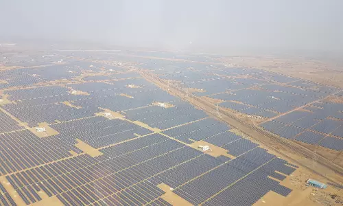 Kurnool: Farmers stage dharna against solar plant