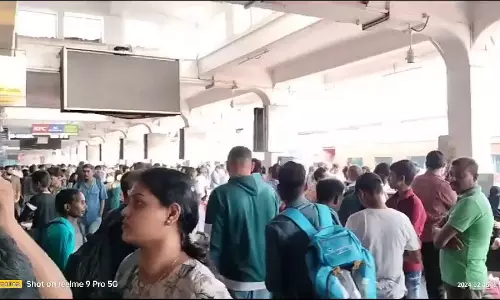 Secunderabad Station is Chaos as Trains Delayed