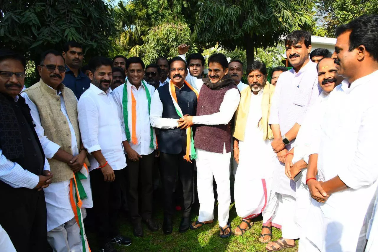 Peddapalli BRS MP joins Congress