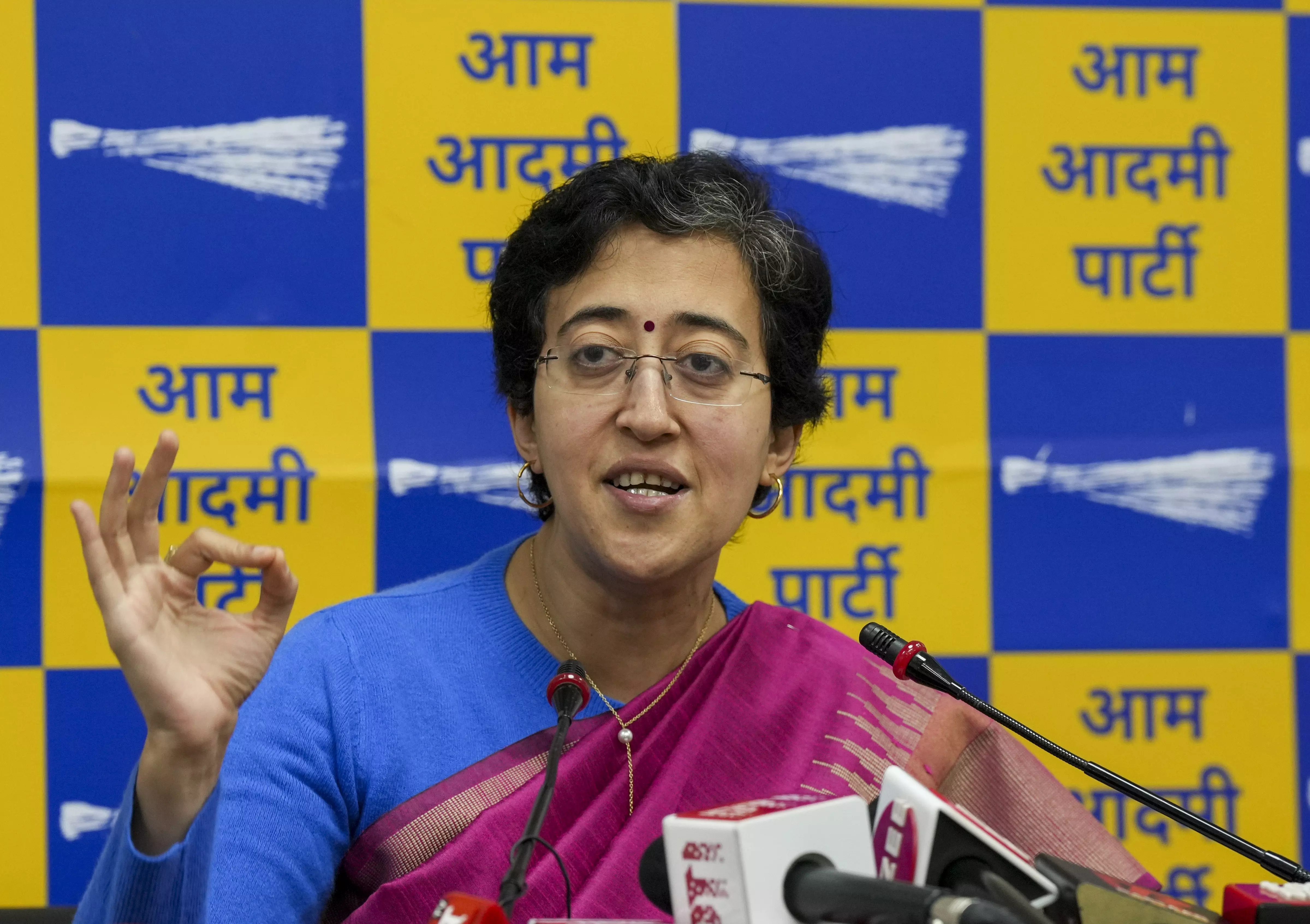 ED officials didnt conduct searches, sat in living room of Kejriwals PAs house: Atishi
