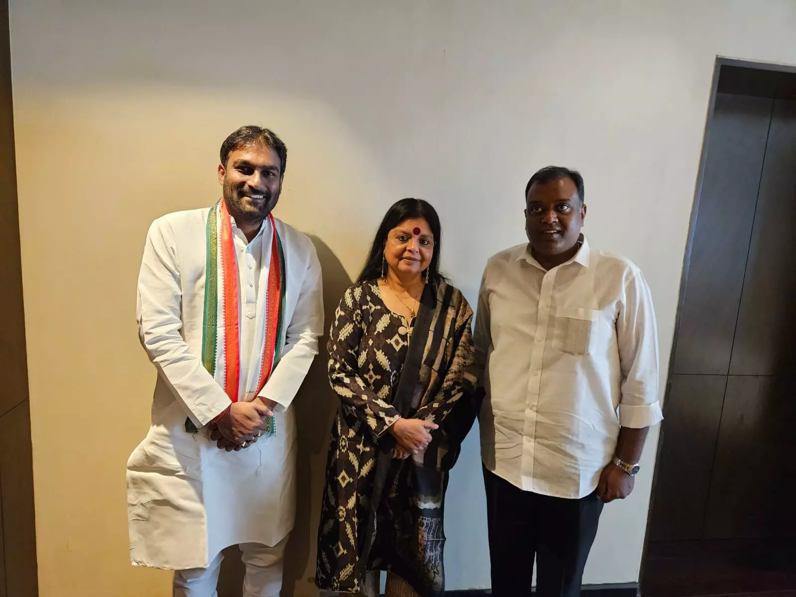 Ex Deputy Mayor and Borabanda Corporator Baba Fasiuddin Joins Congress