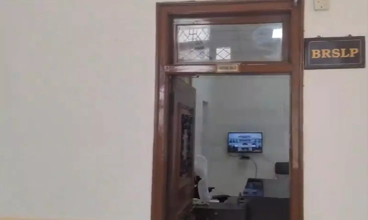 BRS Accuses Congress of Insulting LoP leader KCR with Small Chamber in Assembly BRS Accuses Congress of Insulting LoP leader KCR with Small Chamber in Assembly