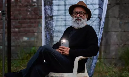 Immersive art unveiled: Bhupal Ramnathkars Reflections 2.0 at snowball studios