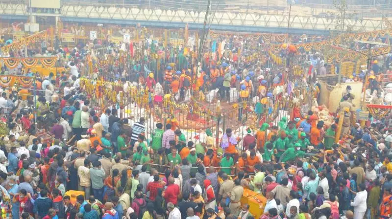 Telangana CM, Governor, Prez Murmu at Medaram Jatara