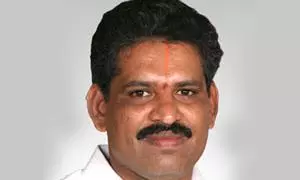 Chevireddy Told To End Row in YSRC’s in Nellore, Prakasam District Unts Chevireddy Told To End Row in YSRC’s in Nellore, Prakasam District Unts