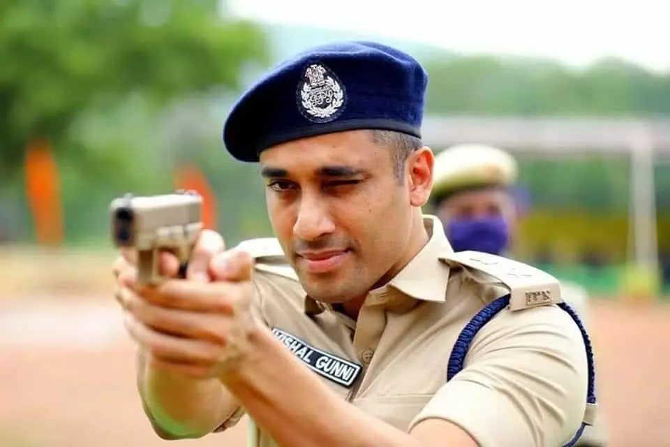 Vishal Gunni takes charge as Vizag DIG