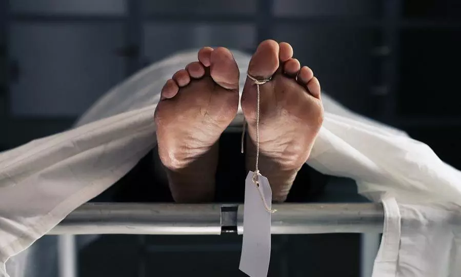Visakhapatnam: Woman Suspected in Husbands Death Visakhapatnam: Woman Suspected in Husbands Death