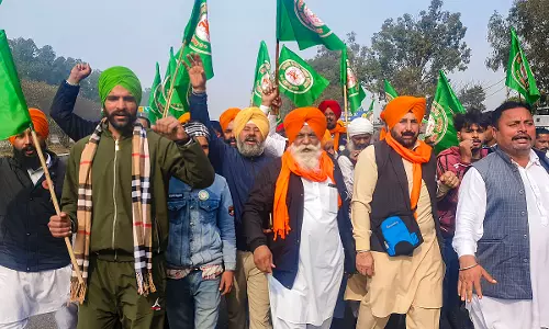 Punjab-Haryana borders look like international border: Farm leader