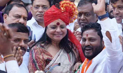 Neelam Madhu Joins Congress