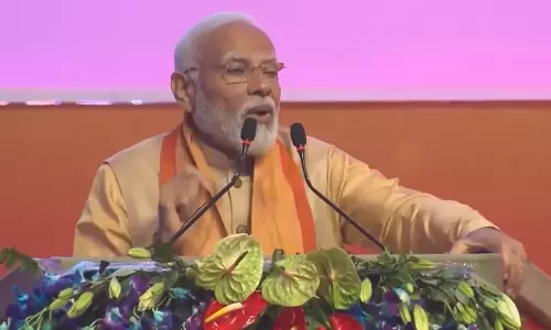 Modi cuts Rs 100 on LPG refill marking Womens Day