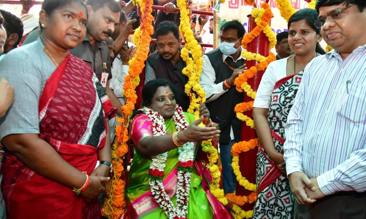 Medaram Jatara is testament to indigenous culture, says Telangana Governor