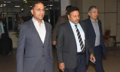 Chief Election Commissioner Meets Officers in Tamil Nadu