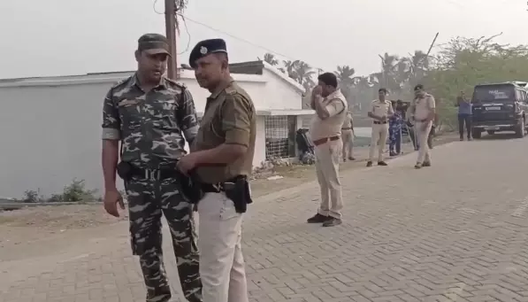 Protests Against TMC Alleged Torture in West Bengal; Ministers Sent Amid Public Outcry Protests Against TMC Alleged Torture in West Bengal; Ministers Sent Amid Public Outcry