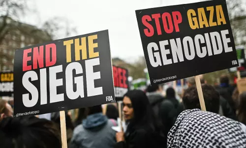 Aakar Patel | Desis in America show solidarity for secular India, Palestinian rights