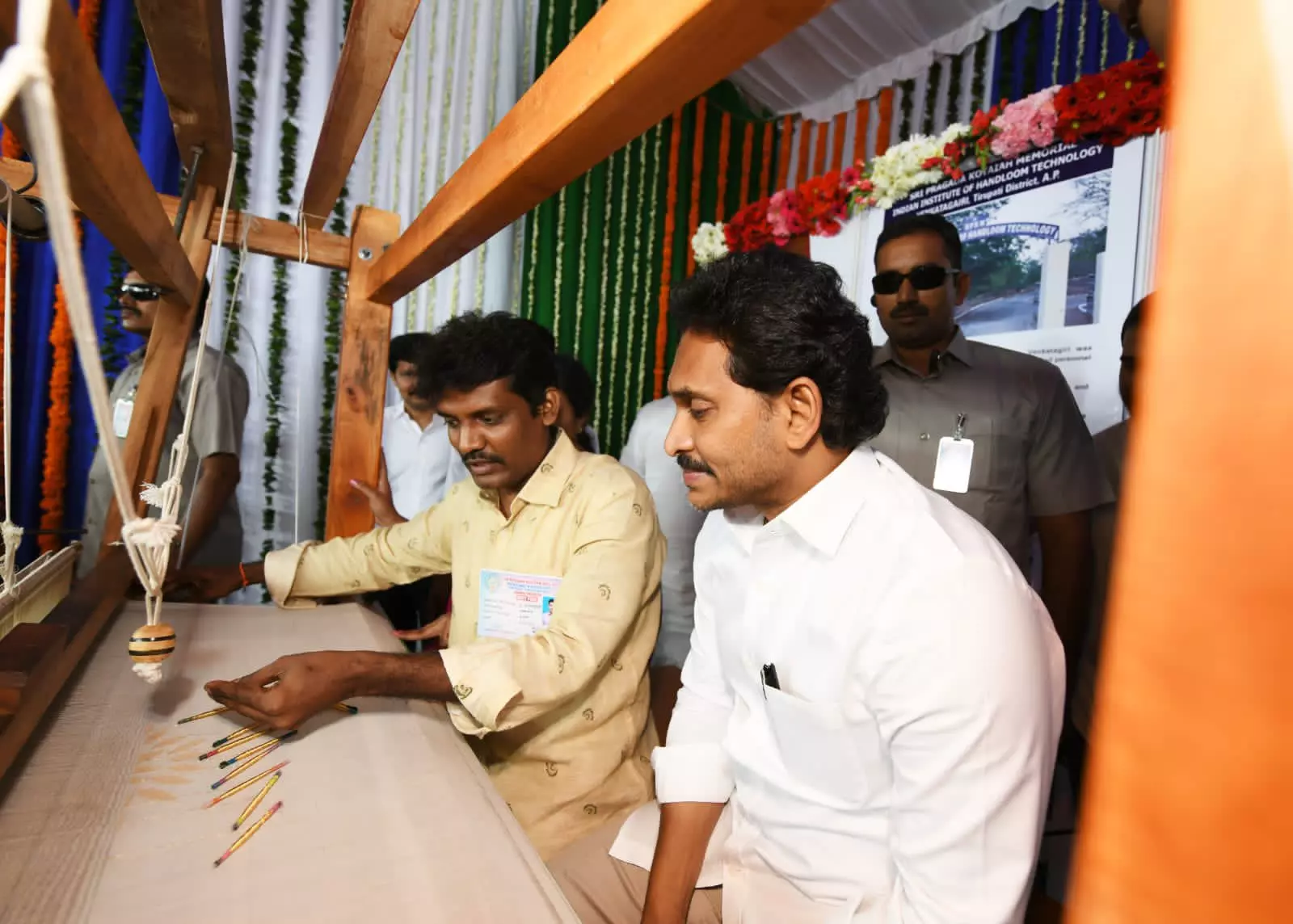 Andhra Pradesh: Rs 1,432.82 Crore Welfare Aid for One Lakh Weavers