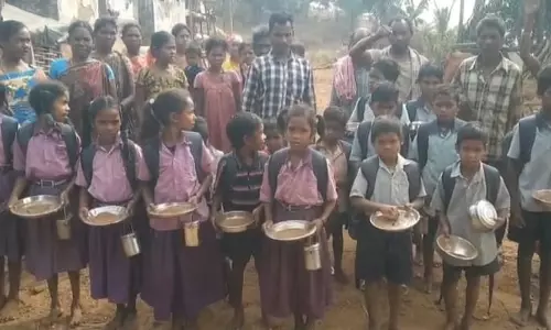 ASR District: Tribal Students Protest with Mud on Meal Plates