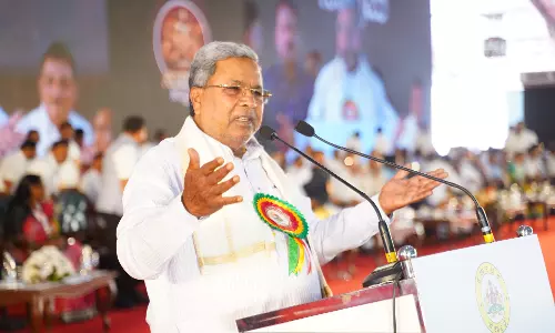 Karnataka CM Hikes Commission Amount For PDS Distributors Karnataka CM Hikes Commission Amount For PDS Distributors