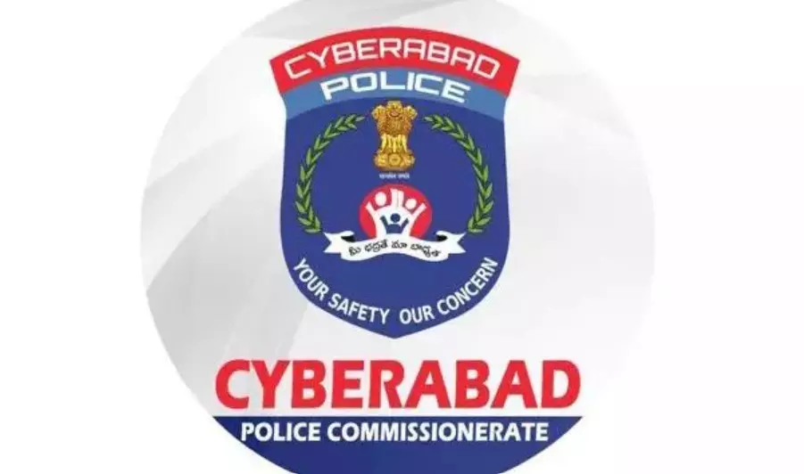 Hyderabad City Briefs: Cyberabad Police Chief Presents ₹30 Lakh Cheque to Kin of Home Guard Hyderabad City Briefs: Cyberabad Police Chief Presents ₹30 Lakh Cheque to Kin of Home Guard