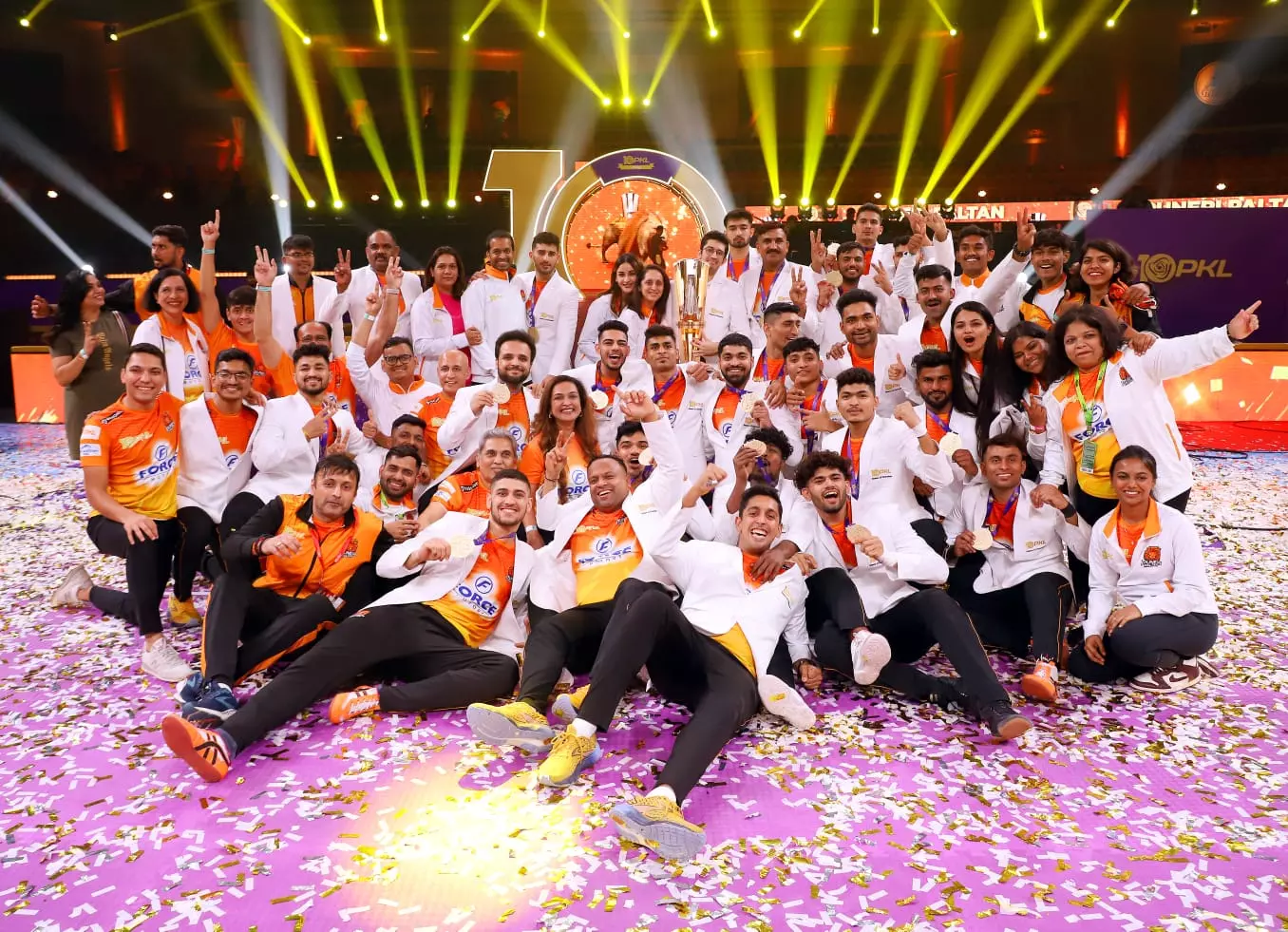 Sensational Puneri Paltan Outplay Haryana Steelers to Lift their First-ever PKL Trophy