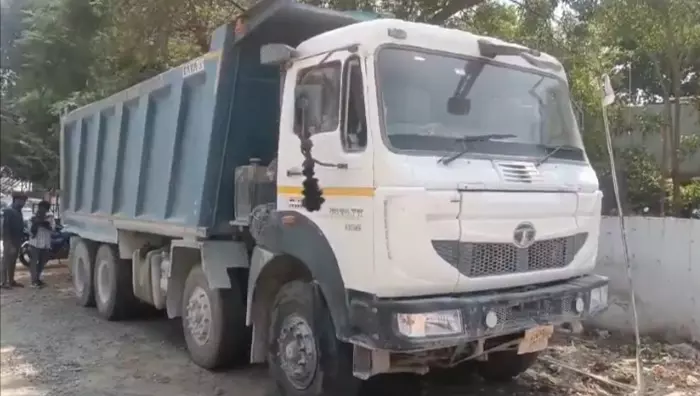 Tipper Lorry Linked to BRS Secunderabad Cantonment Legislator G. Lasya Nanditha Death Traced Tipper Lorry Linked to BRS Secunderabad Cantonment Legislator G. Lasya Nanditha Death Traced