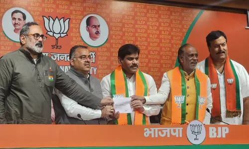 Two MPs out of BRS in 2 days