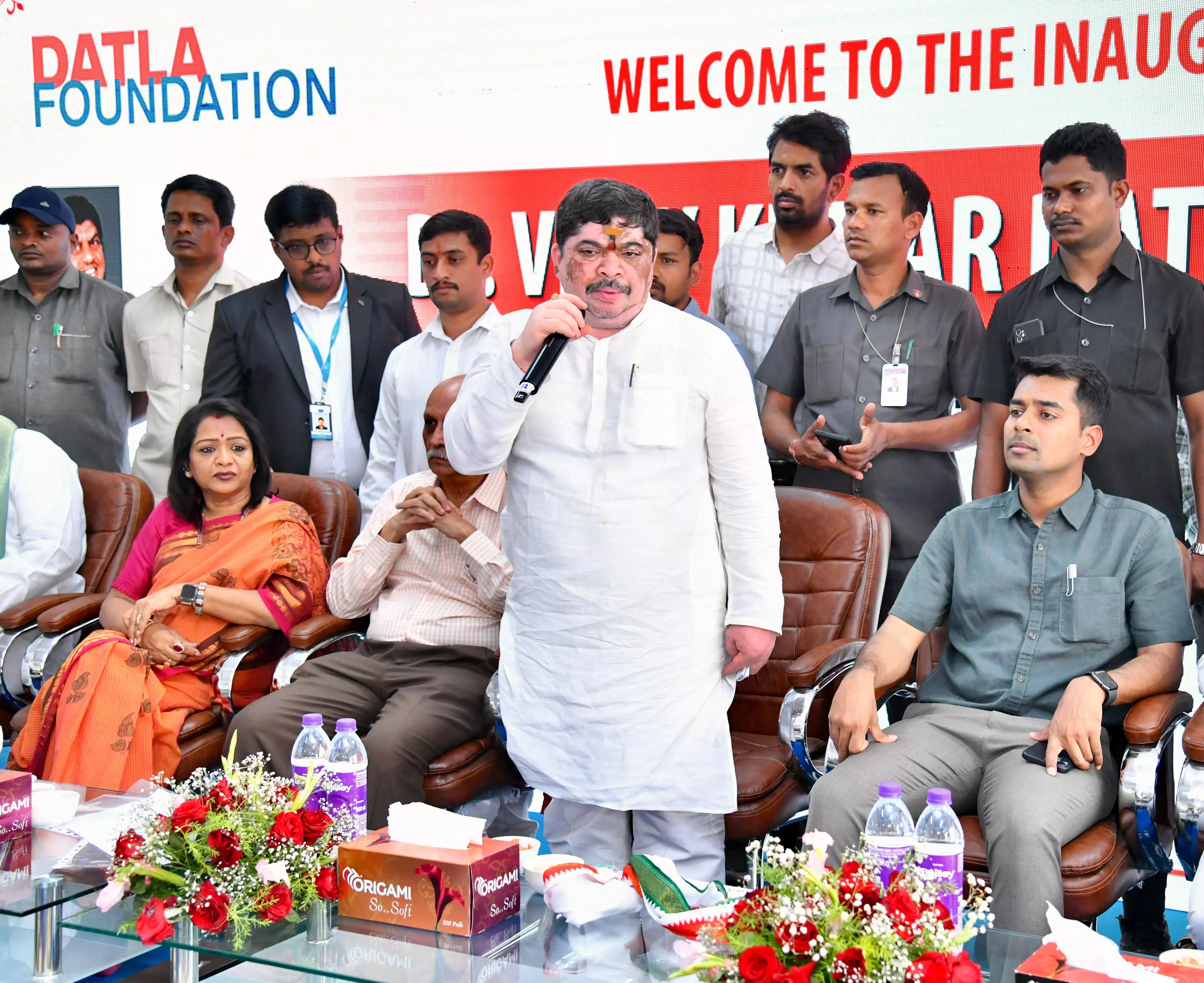 Ponnam Prabhakar Inaugurates Additional Class Rooms at Government Primary School in Musheerabad