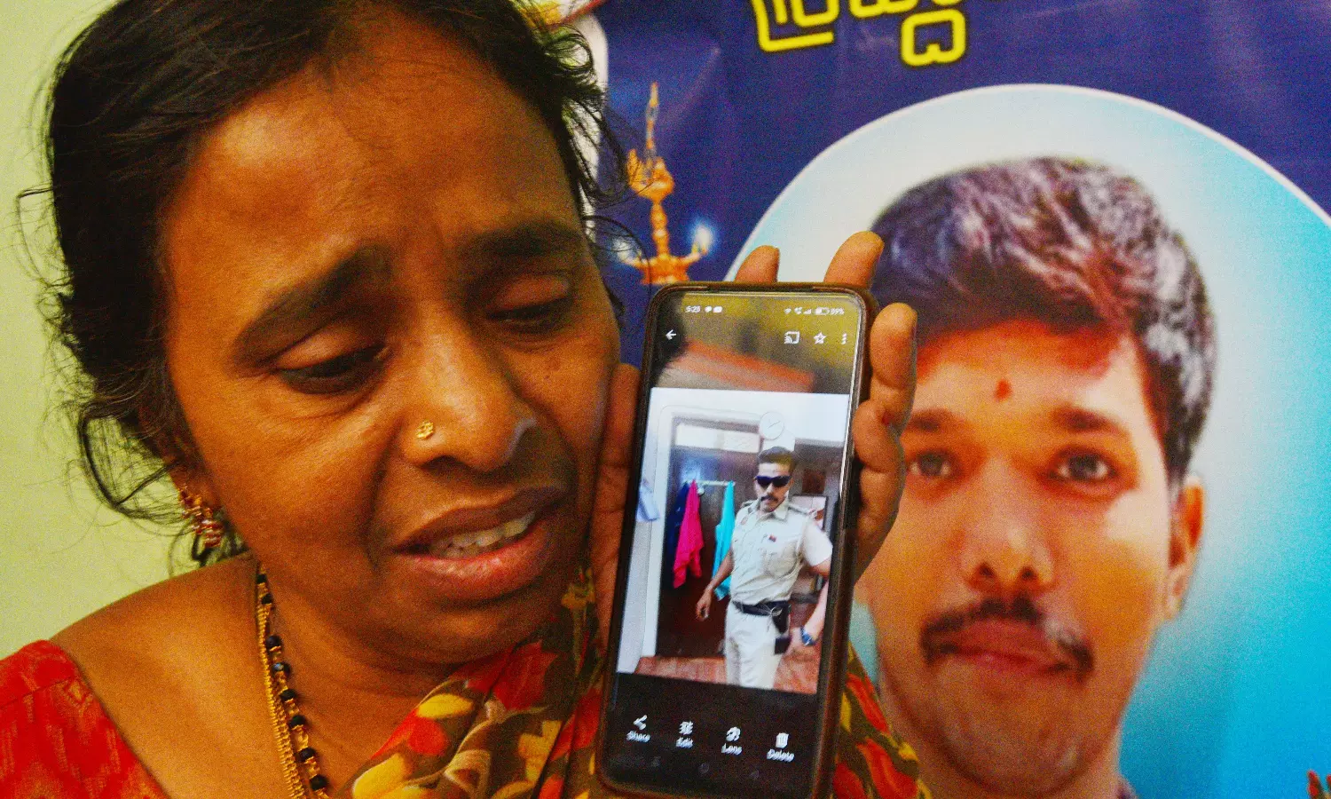 Vexed with SHO Harassment, SI from City Shoots Himself in Delhi Residence