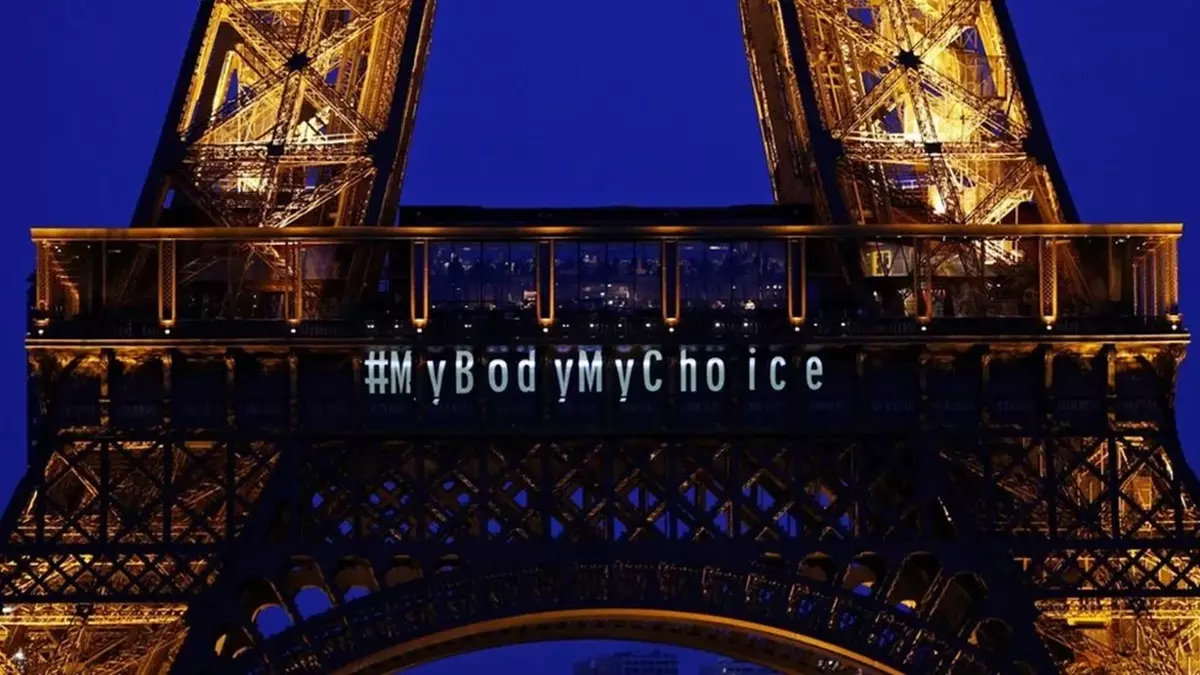 France Embeds Abortion Rights in Constitution, Eiffel Tower Illuminates Support France Embeds Abortion Rights in Constitution, Eiffel Tower Illuminates Support