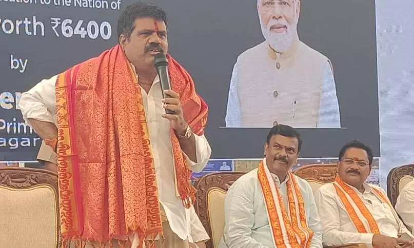 PM Sets Stone for Rs.54 Crore Simhachalam Temple Works; Rs.2 Crore for Borra Caves PM Sets Stone for Rs.54 Crore Simhachalam Temple Works; Rs.2 Crore for Borra Caves